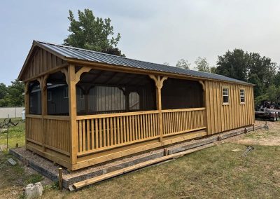 Amish shed with attached screen room